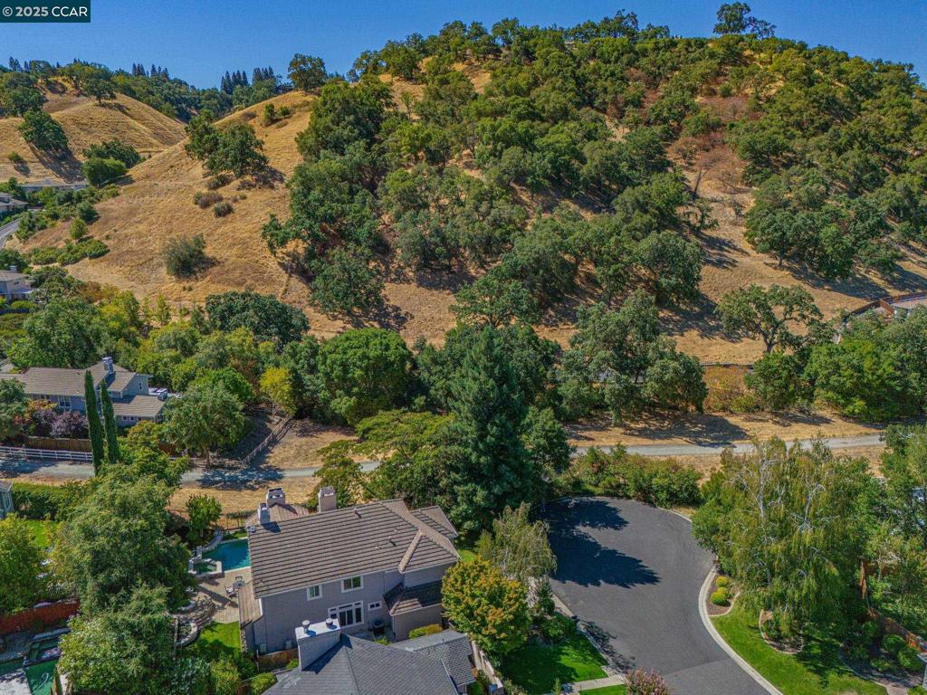 STONEGATE - Residential