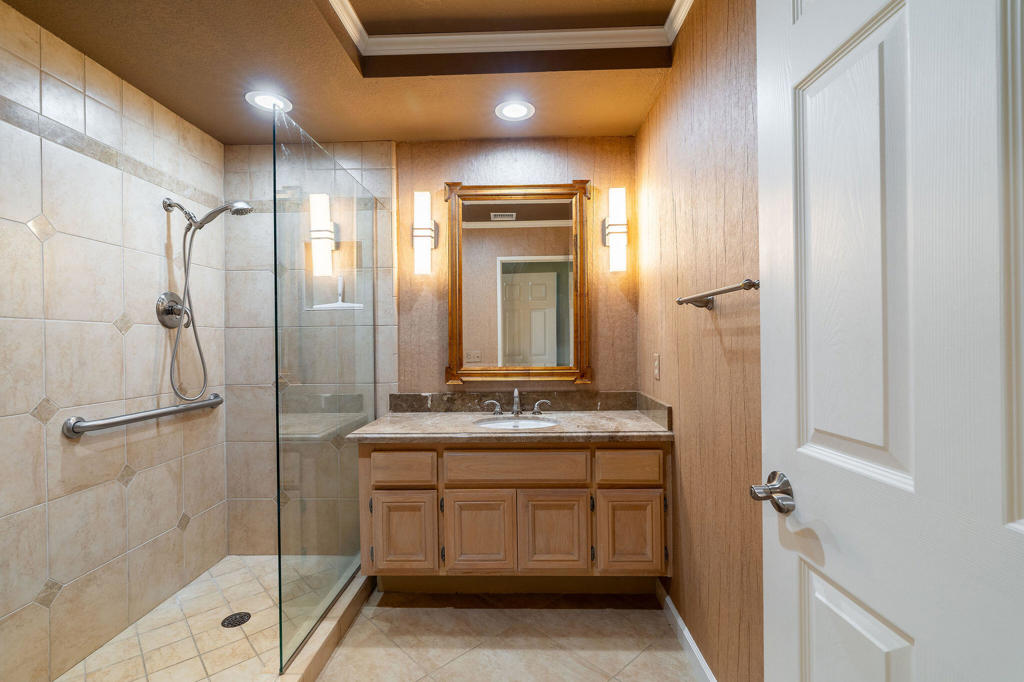 Laguna De La Paz - Residential