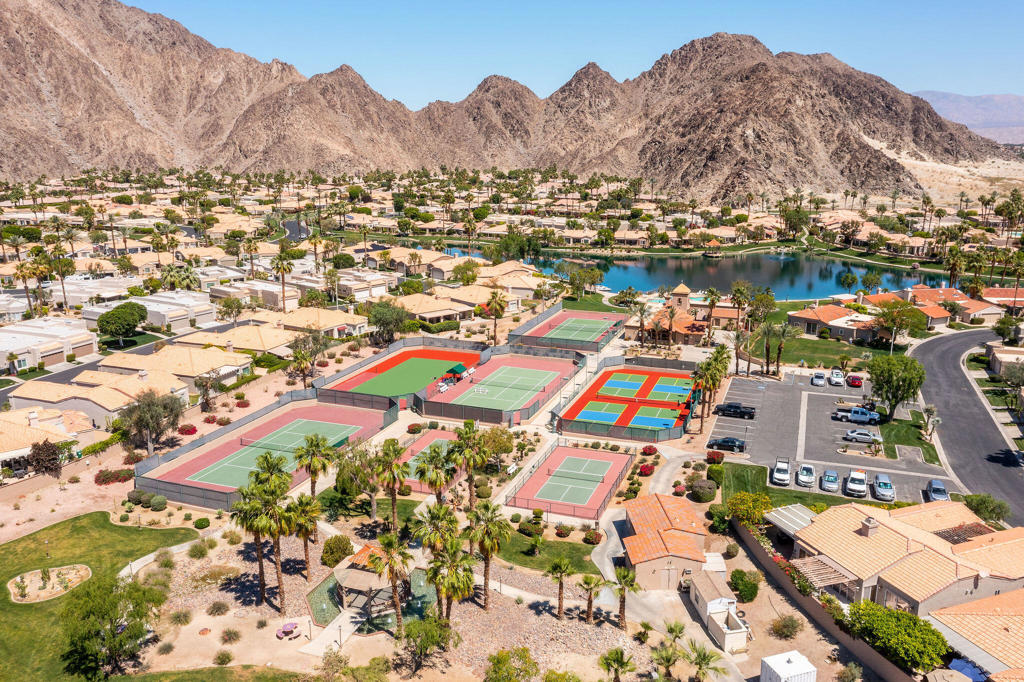 Laguna De La Paz - Residential