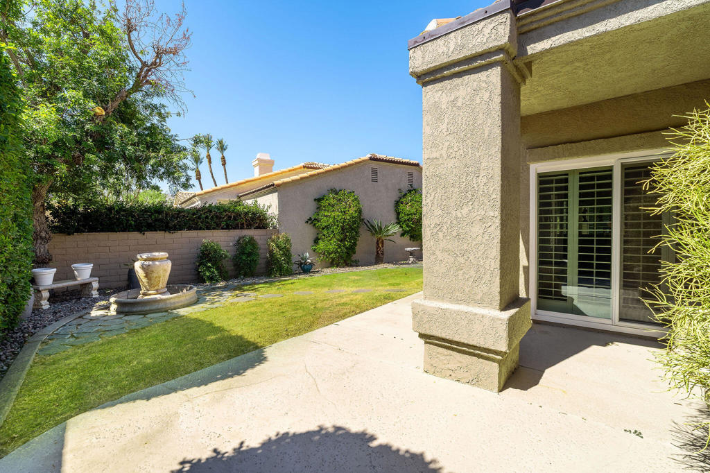 Laguna De La Paz - Residential