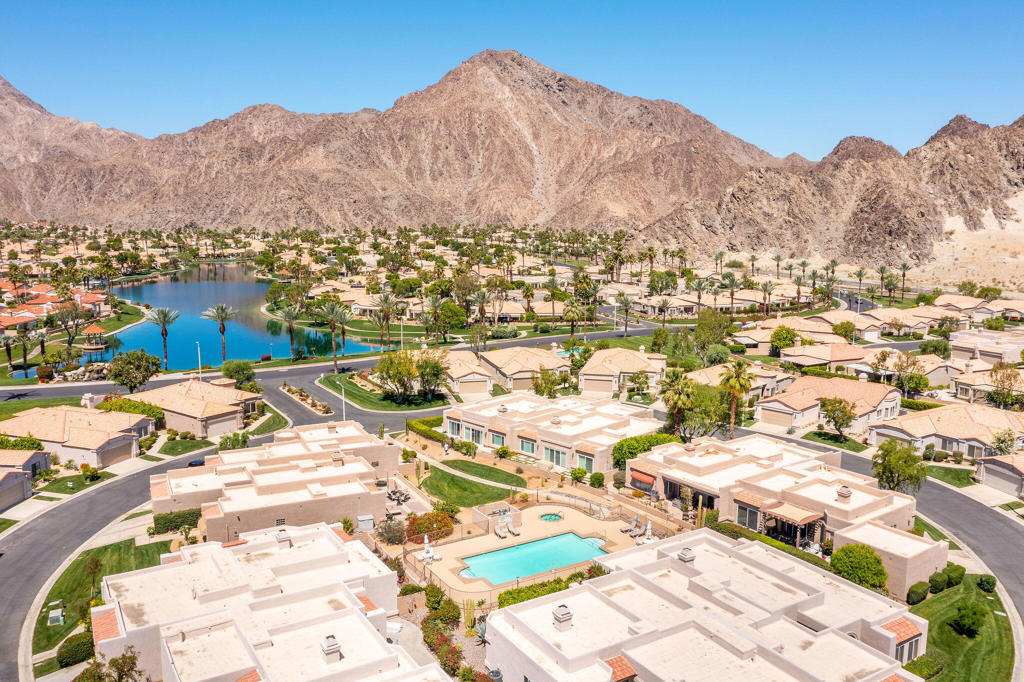 Laguna De La Paz - Residential