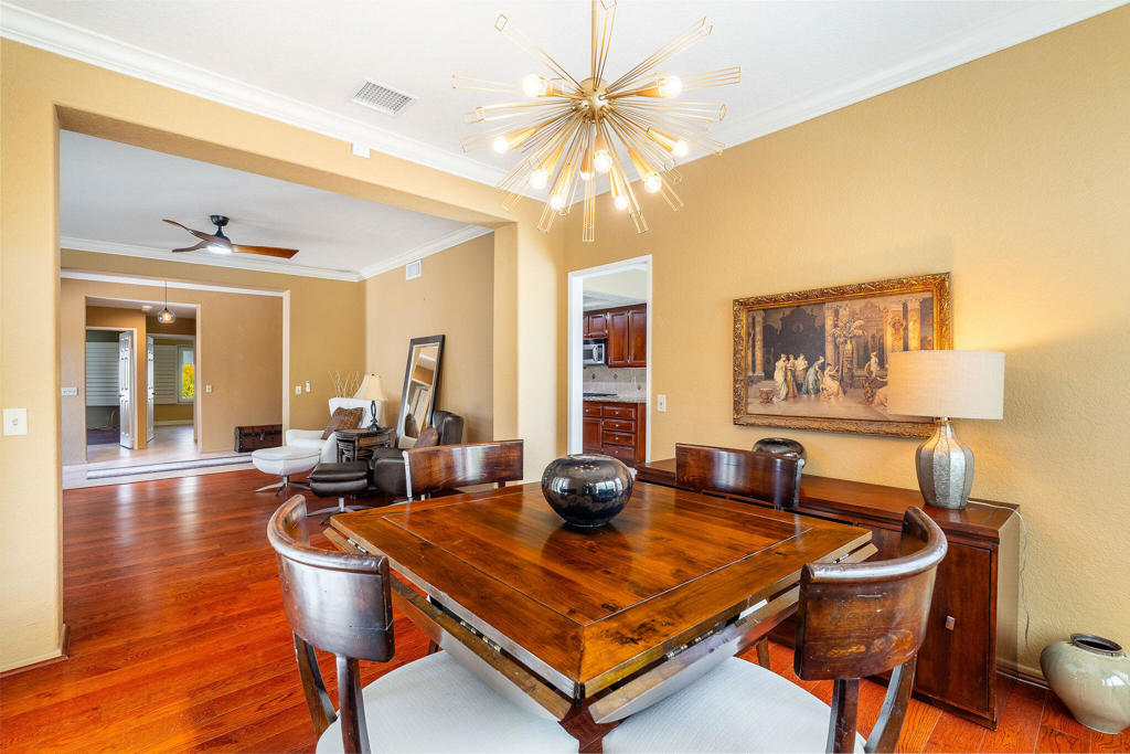 Laguna De La Paz - Residential