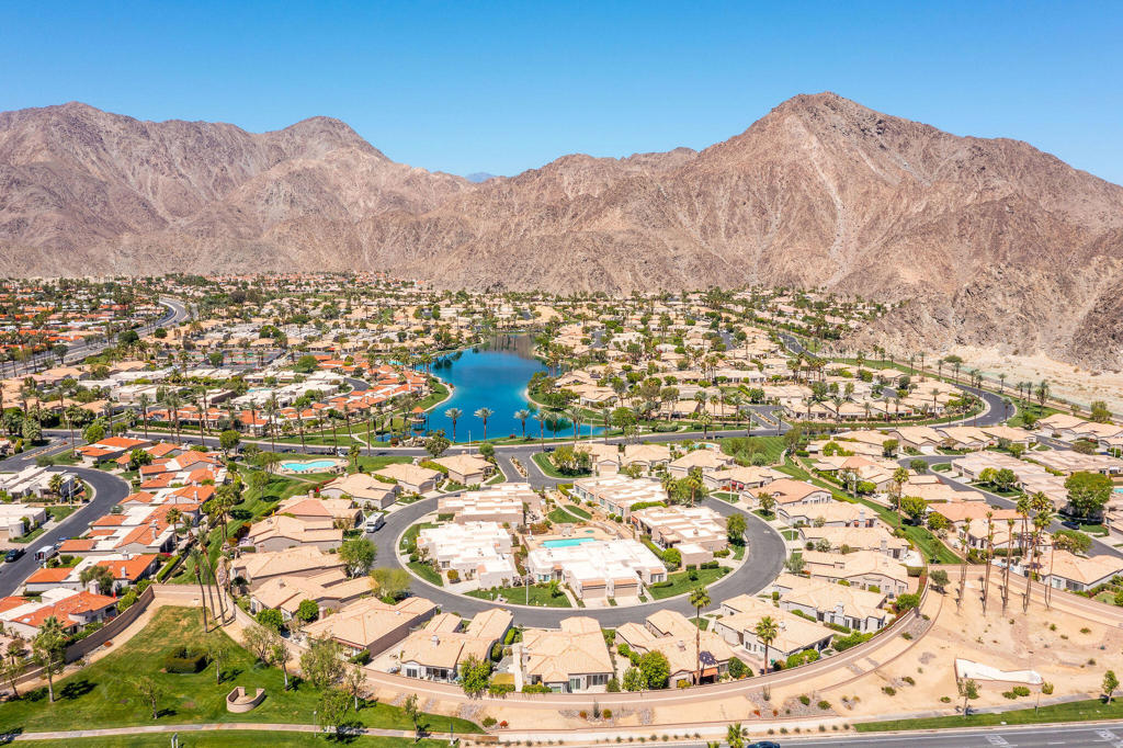 Laguna De La Paz - Residential