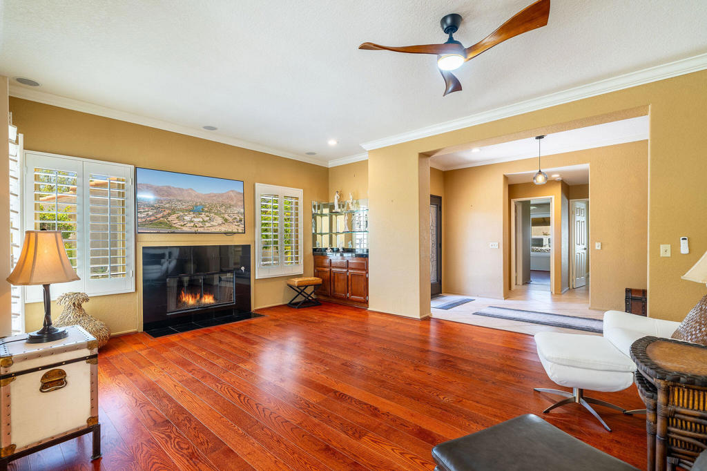 Laguna De La Paz - Residential