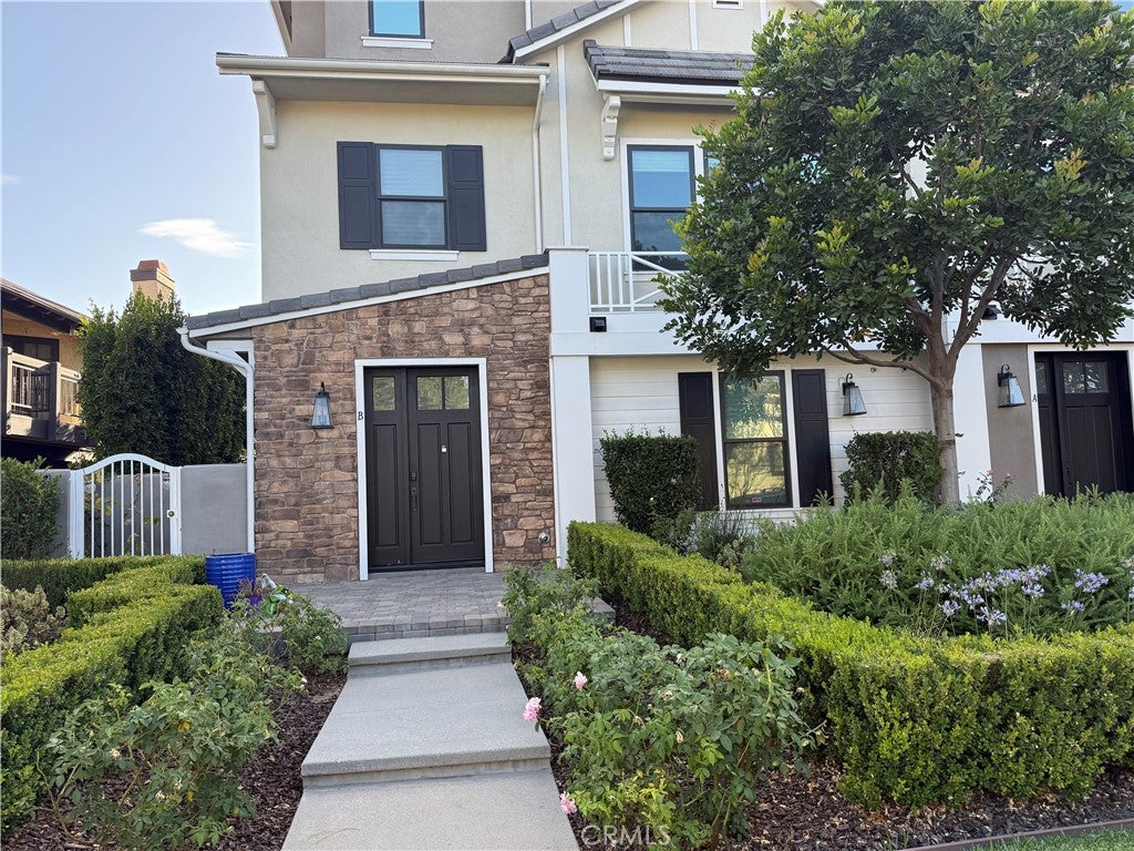 1115 La Cadena Ave AVE