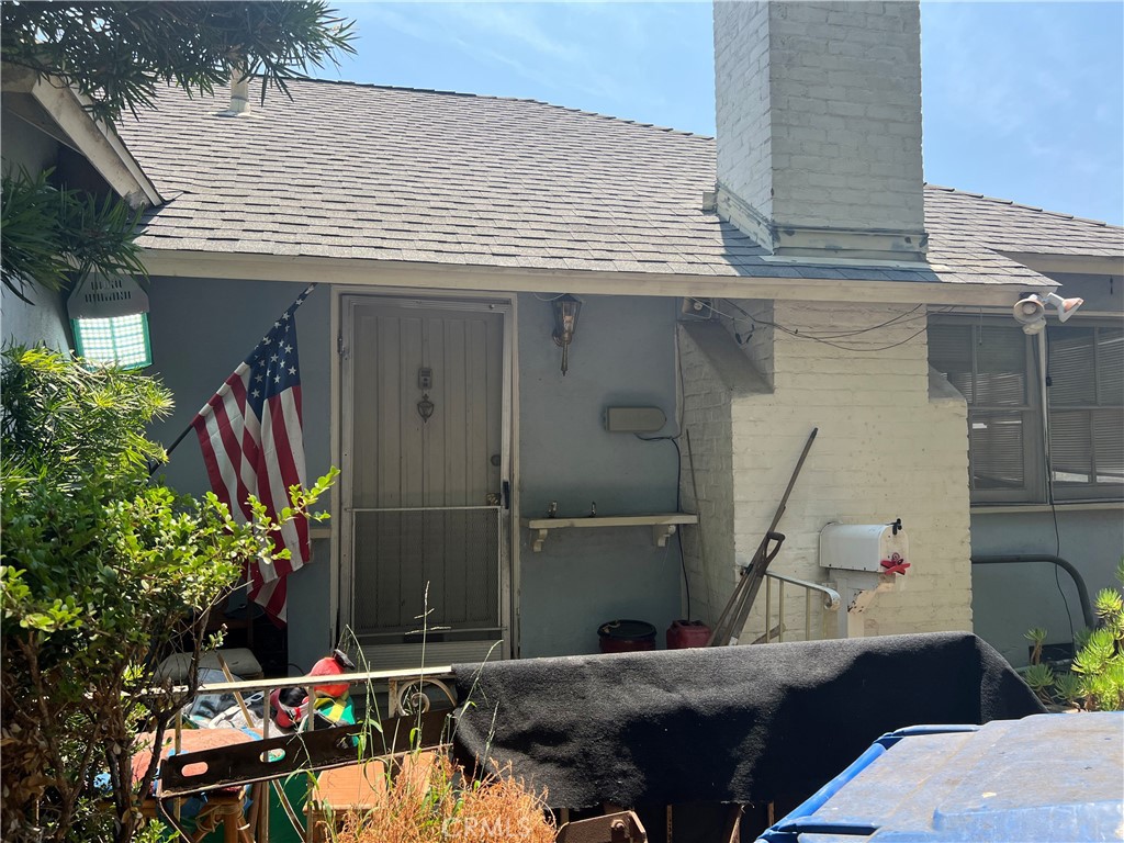 Properties 1 10766 Ayres Avenue