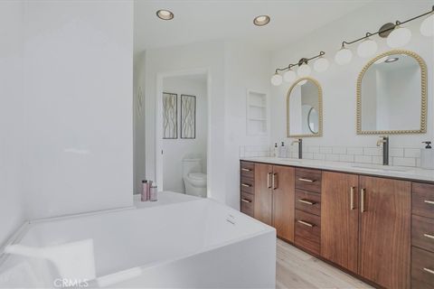 Tiny photo for 410 Kings Avenue, Morro Bay, CA 93442 (MLS # SC26074201)