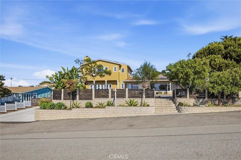 Tiny photo for 410 Kings Avenue, Morro Bay, CA 93442 (MLS # SC26074201)