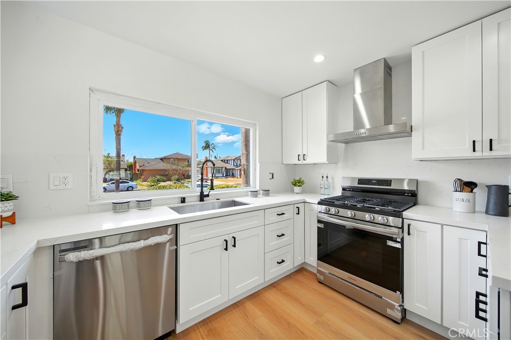 6897 Leilani Lane