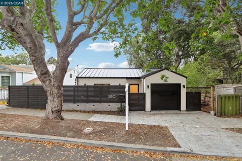 Photo of 380 Vermont Ave, Berkeley, CA 94707 (MLS # 41128735)