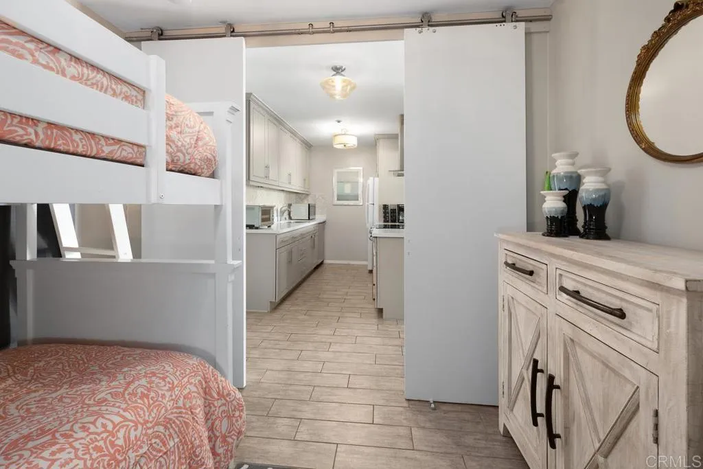 Pacific Beach (San Diego), California 92109, United States, 2 Bedrooms Bedrooms, ,1 BathroomBathrooms,Residential,Active,111659