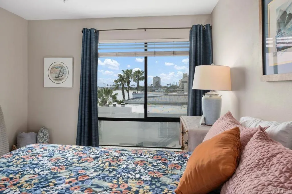 Pacific Beach (San Diego), California 92109, United States, 2 Bedrooms Bedrooms, ,1 BathroomBathrooms,Residential,Active,111659