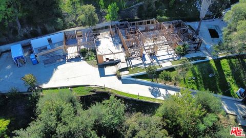 Photo of 4418 Woodley Avenue, Encino, CA 91436 (MLS # 25617387)