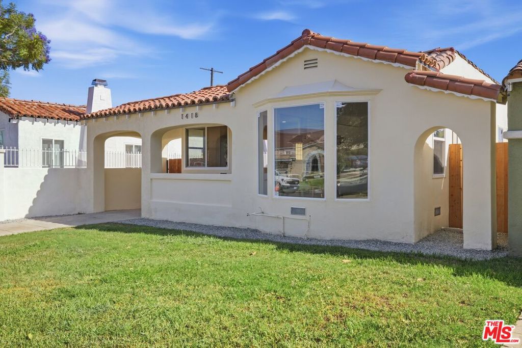 1418 W 93rd Street