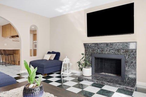Tiny photo for 4400 Hamilton Avenue, Oxnard, CA 93033 (MLS # V1-38809)