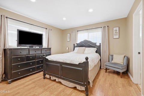Tiny photo for 4400 Hamilton Avenue, Oxnard, CA 93033 (MLS # V1-38809)