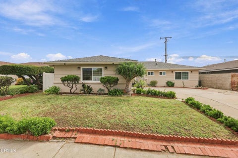 Photo of 4400 Hamilton Avenue, Oxnard, CA 93033 (MLS # V1-38809)