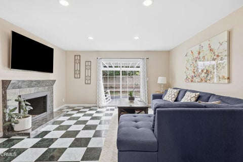 Tiny photo for 4400 Hamilton Avenue, Oxnard, CA 93033 (MLS # V1-38809)