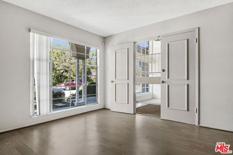 Tiny photo for 2695 Cordelia Road, Los Angeles, CA 90049 (MLS # 26655309)