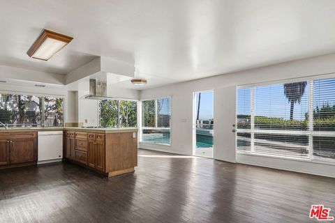 Tiny photo for 2695 Cordelia Road, Los Angeles, CA 90049 (MLS # 26655309)