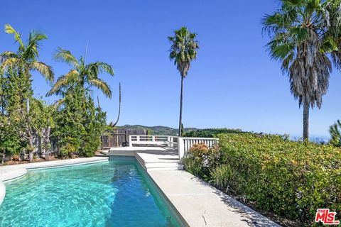 Tiny photo for 2695 Cordelia Road, Los Angeles, CA 90049 (MLS # 26655309)