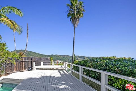 Tiny photo for 2695 Cordelia Road, Los Angeles, CA 90049 (MLS # 26655309)