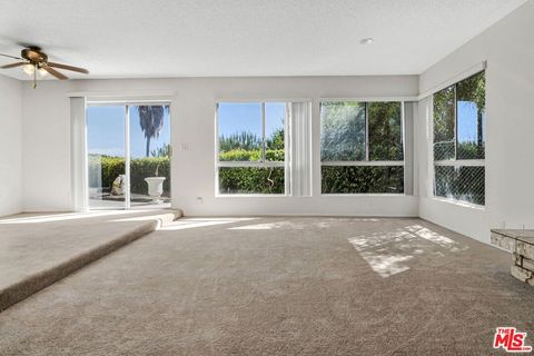 Tiny photo for 2695 Cordelia Road, Los Angeles, CA 90049 (MLS # 26655309)