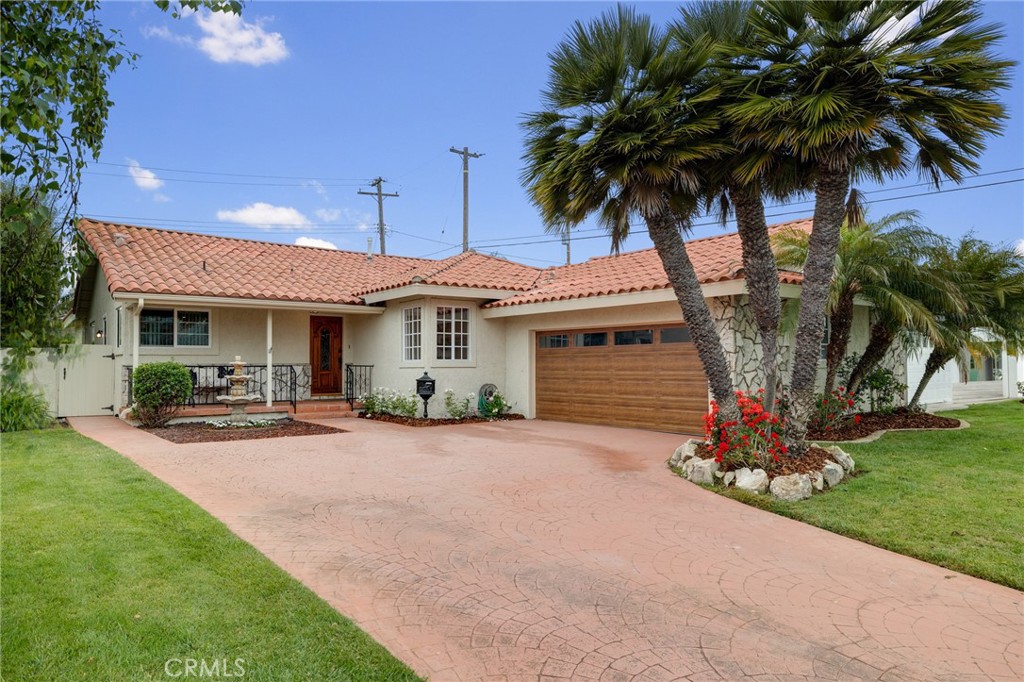 4202 Calle Mayor