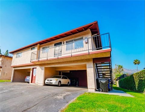 Photo of 1126 W Calle De La Luna # 4, Azusa, CA 91702 (MLS # CV26003352)