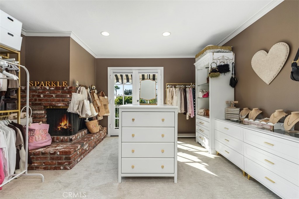 Nellie Gail (NG) - Residential