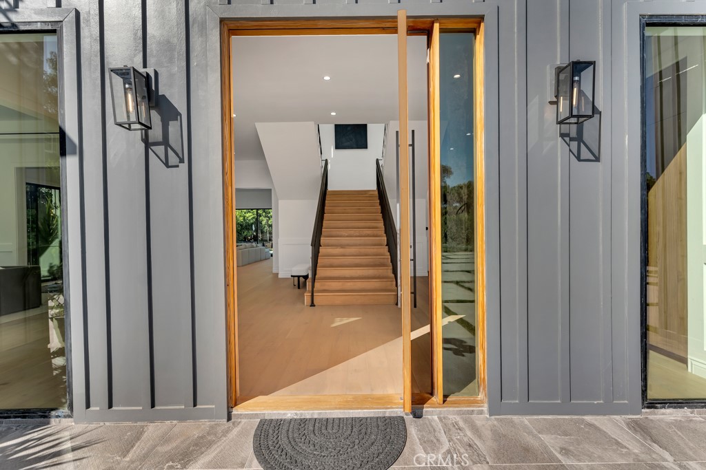 Properties 3 11835 Kling Street