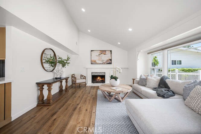 3221 Copa De Oro Drive