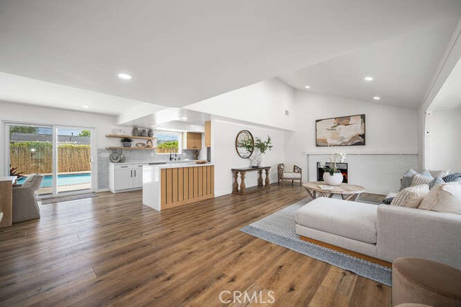 3221 Copa De Oro Drive