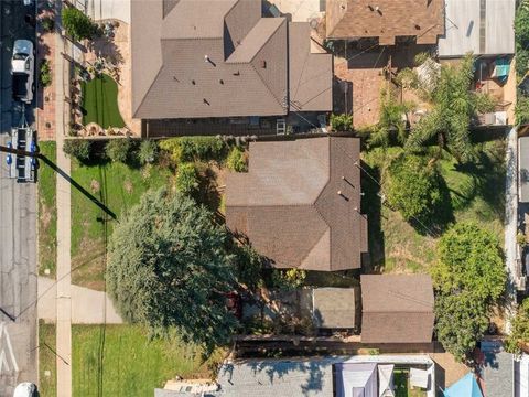 Photo of 523 Griswold Ave, San Fernando, CA 91340 (MLS # SR25250629) Photo of 523 Griswold Ave, San Fernando, CA 91340 (MLS # SR25250629)