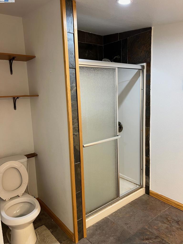 DELTAWAONT - Residential Lease