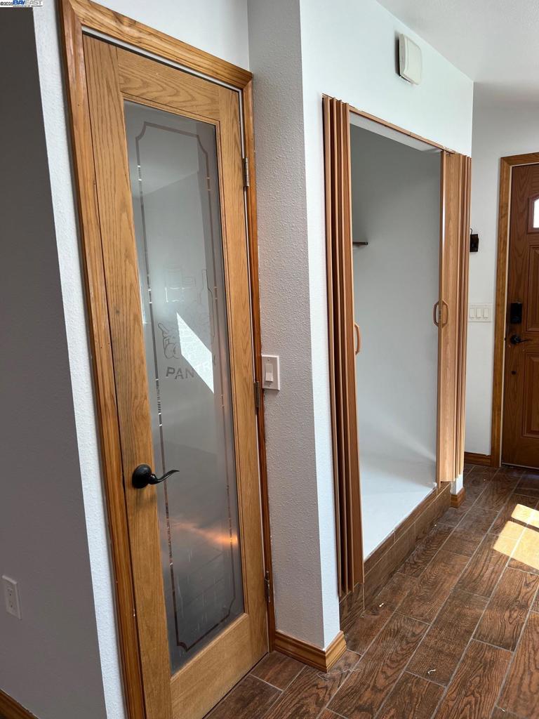 DELTAWAONT - Residential Lease