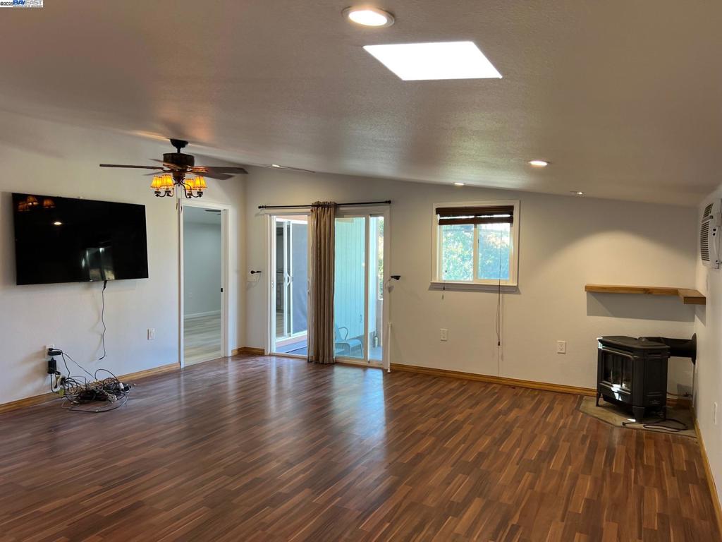 DELTAWAONT - Residential Lease