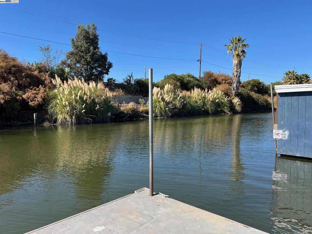 DELTAWAONT - Residential Lease