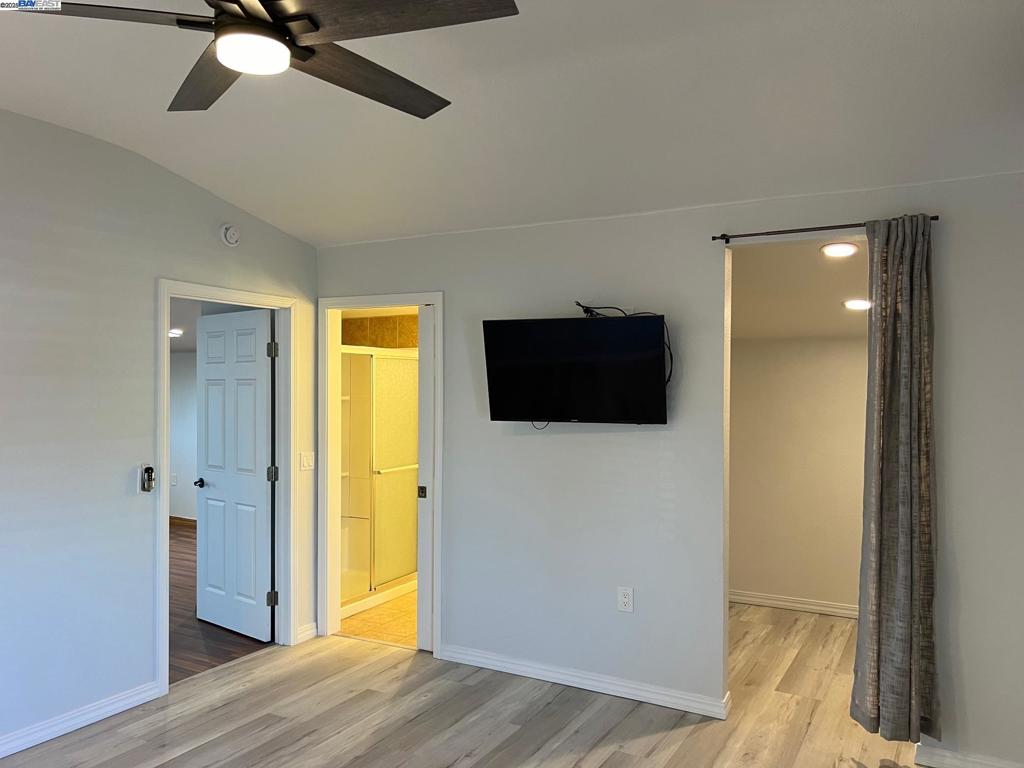 DELTAWAONT - Residential Lease