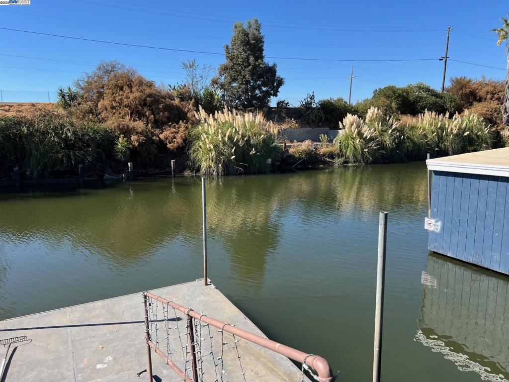 DELTAWAONT - Residential Lease