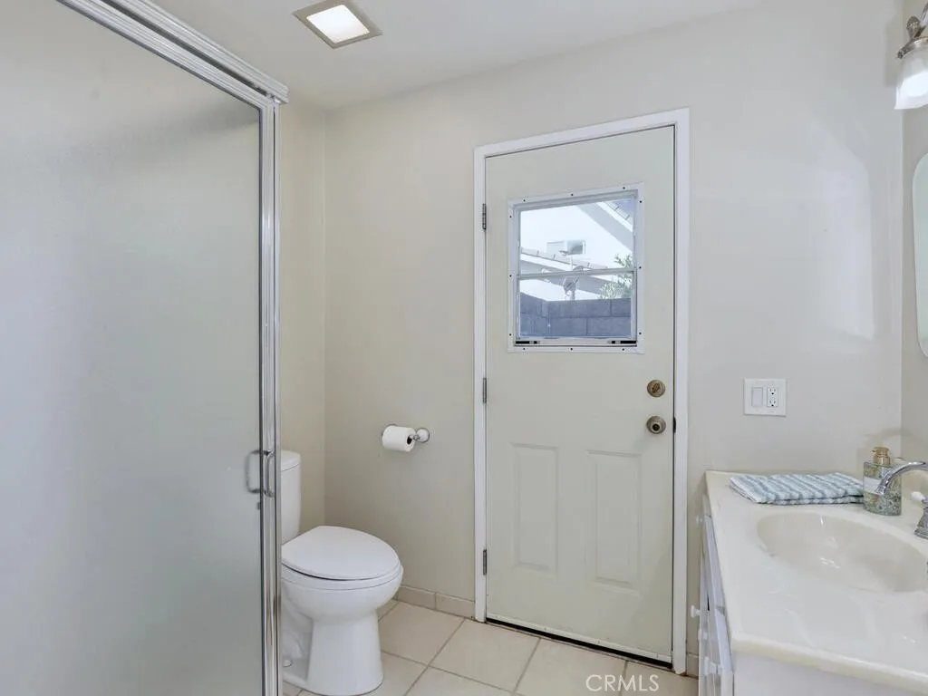 Mission Viejo, California 92691, United States, 3 Bedrooms Bedrooms, ,3 BathroomsBathrooms,Residential,Pending,201354