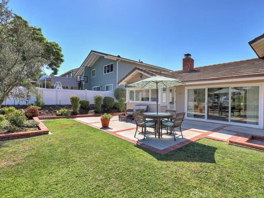 Mission Viejo, California 92691, United States, 3 Bedrooms Bedrooms, ,3 BathroomsBathrooms,Residential,Pending,201354