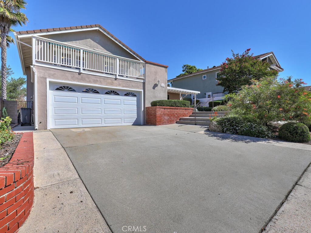 26651 Saddleback Dr
