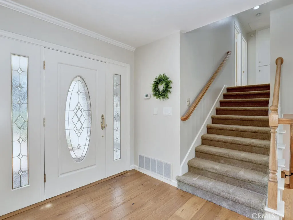 Mission Viejo, California 92691, United States, 3 Bedrooms Bedrooms, ,3 BathroomsBathrooms,Residential,Pending,201354