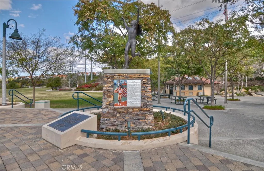 Mission Viejo, California 92691, United States, 3 Bedrooms Bedrooms, ,3 BathroomsBathrooms,Residential,Pending,201354