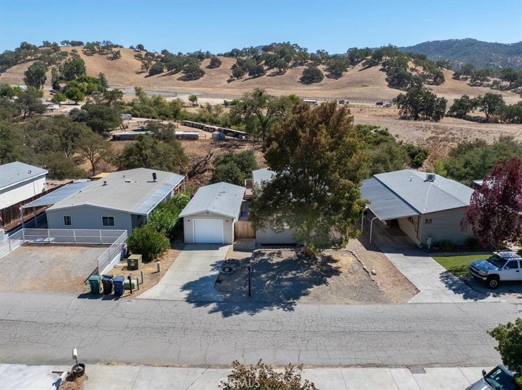 4398 Valley Lane