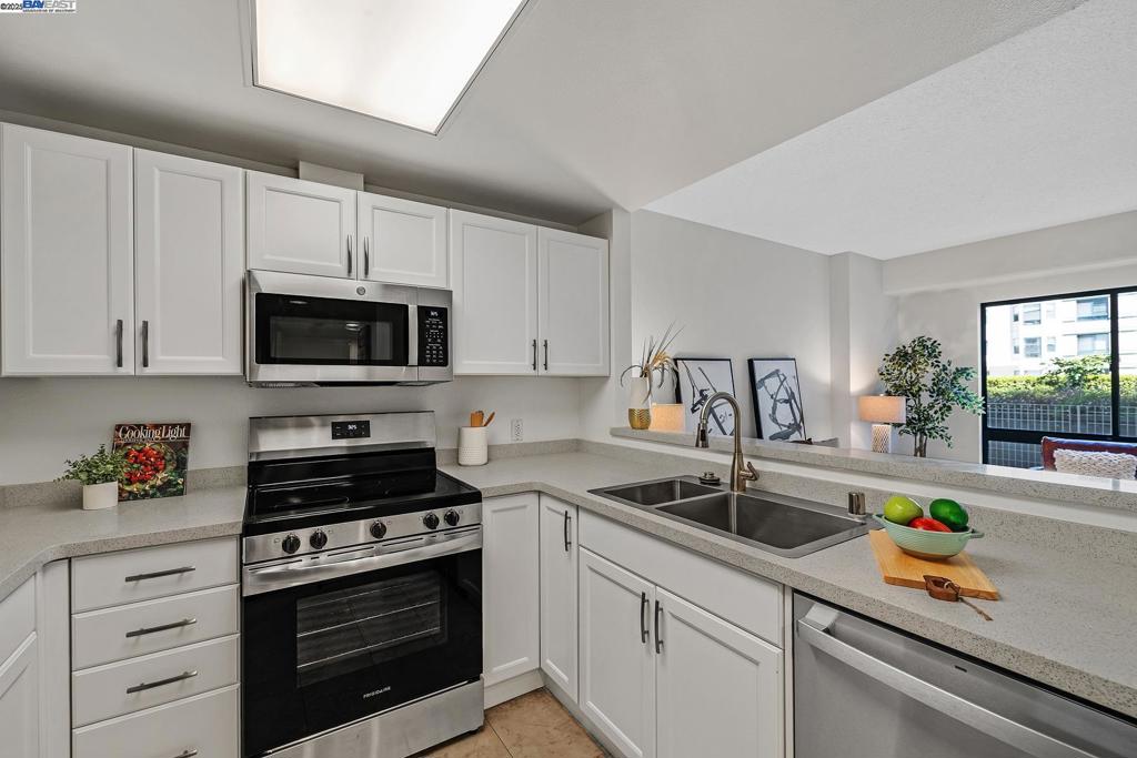 CHINA TOWN - Residential