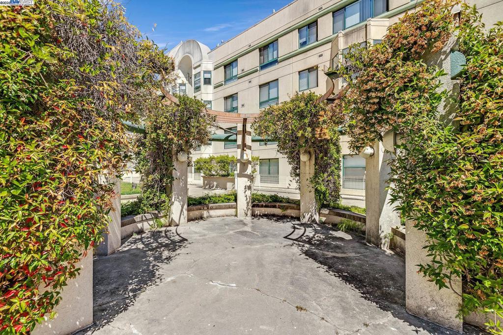 CHINA TOWN - Residential