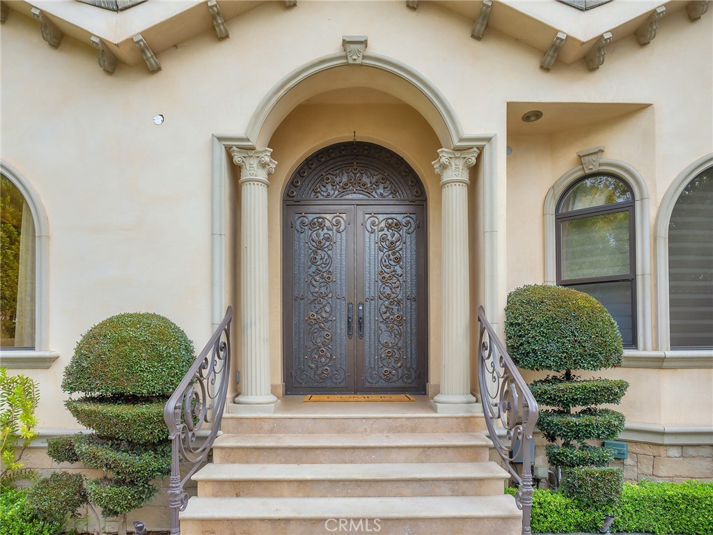 922 E Providencia Avenue