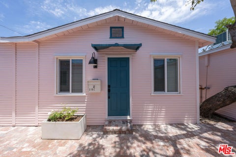 Photo of 314 N Venice Boulevard #C, Venice, CA 90291 (MLS # 26988545)